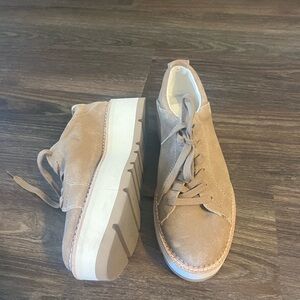 Dolce Vita Sneakers, size 8, gently worn.